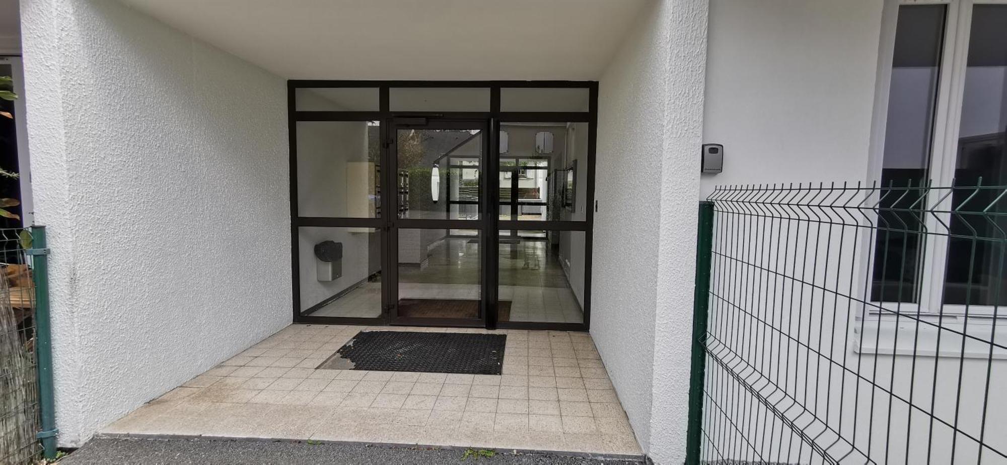 Le Patio Tram Paridis Apartment Нант Екстериор снимка
